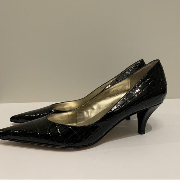 Bandolino Croc Embossed Leather Pointy Toe Heels, Size 7.5M Black Patent NWOT - Picture 2 of 11